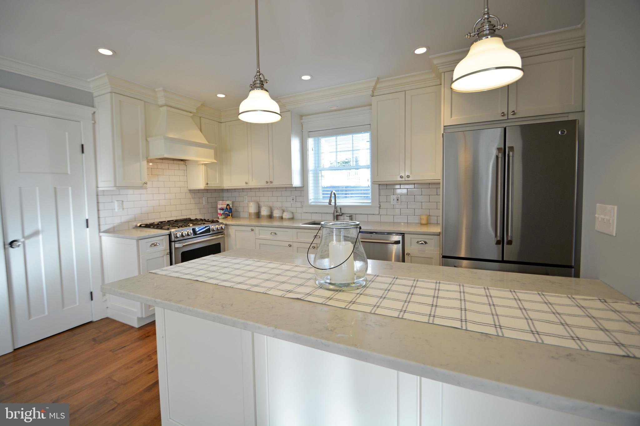 690 Glenmary Road Wayne, PA 19087 - Photo 3 of 22