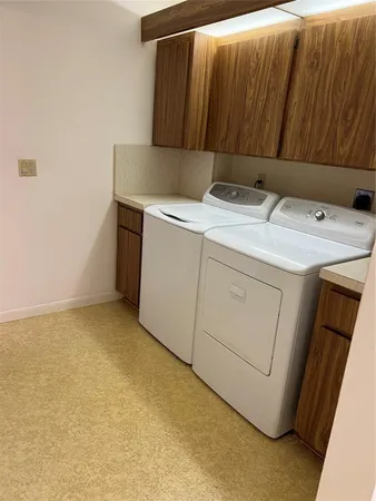 $2,350 | 1526 Whitehall Drive, Unit 402, Davie, FL 33324