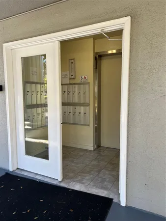 $2,350 | 1526 Whitehall Drive, Unit 402, Davie, FL 33324