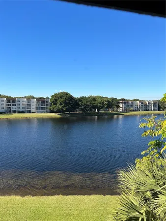 $2,350 | 1526 Whitehall Drive, Unit 402, Davie, FL 33324