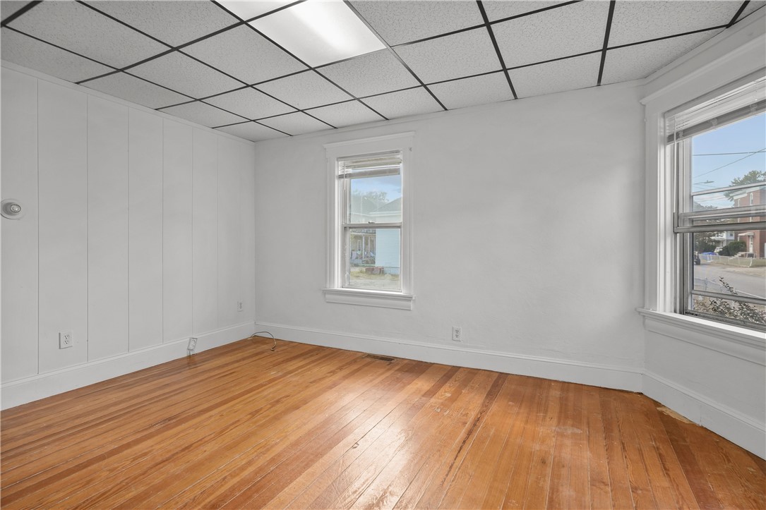 191 Webster Street Pawtucket, RI 02861 - Photo 11 of 48