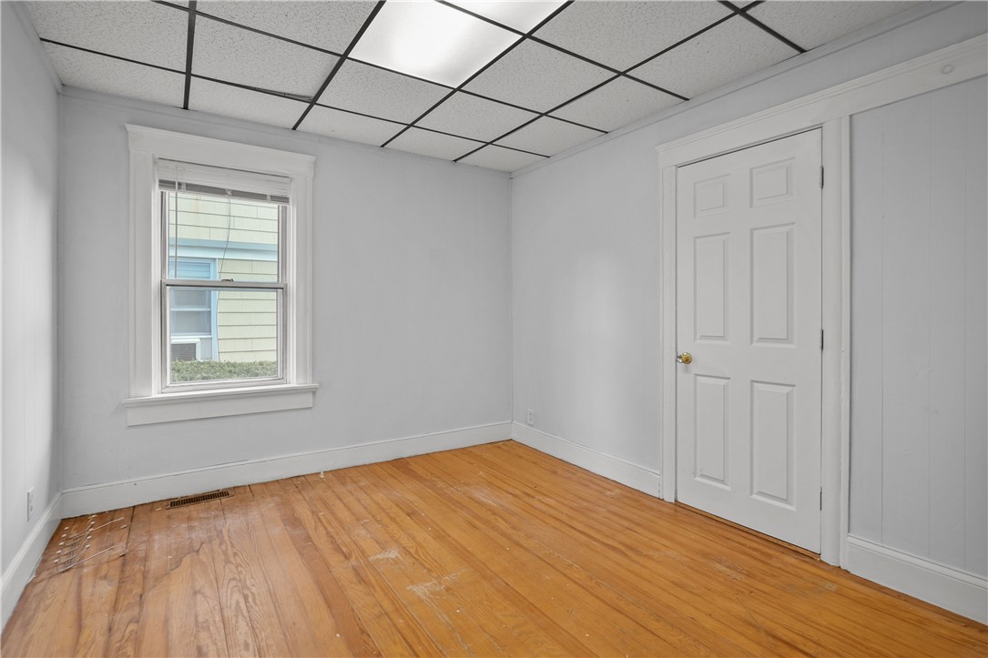 191 Webster Street Pawtucket, RI 02861 - Photo 17 of 48