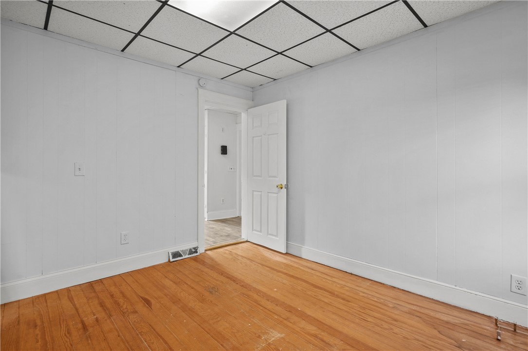 191 Webster Street Pawtucket, RI 02861 - Photo 19 of 48