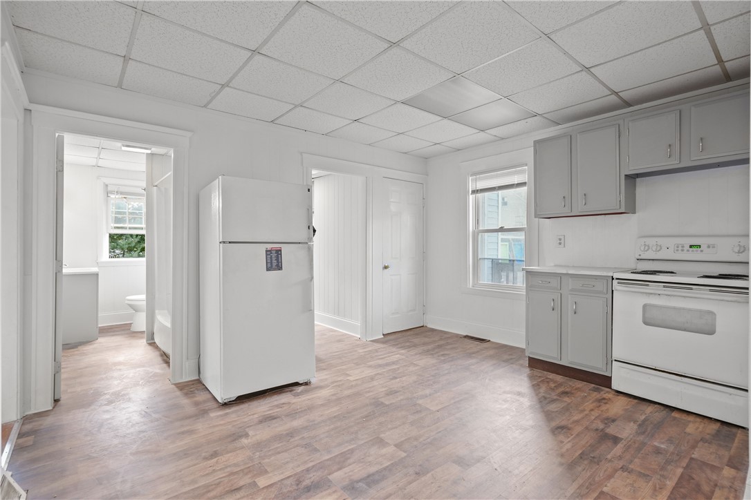 191 Webster Street Pawtucket, RI 02861 - Photo 2 of 48