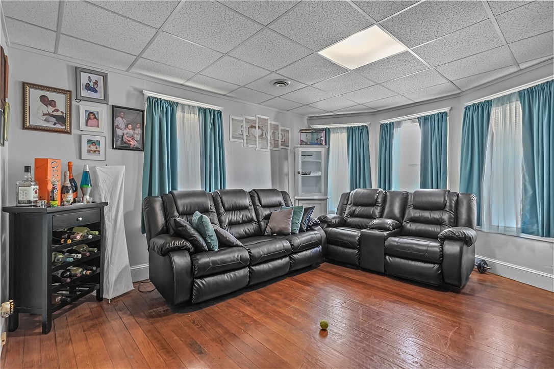 191 Webster Street Pawtucket, RI 02861 - Photo 36 of 48