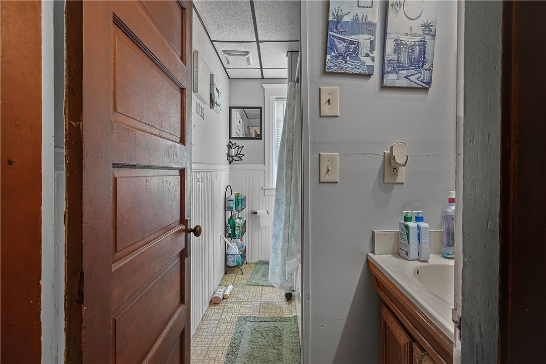 191 Webster Street Pawtucket, RI 02861 - Photo 43 of 48