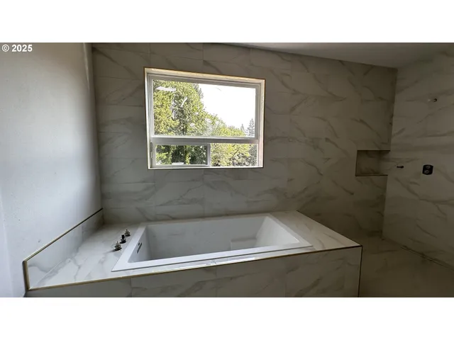 $669,000 | 18905 Crooked River Street, Unit 46, Sandy, OR 97055