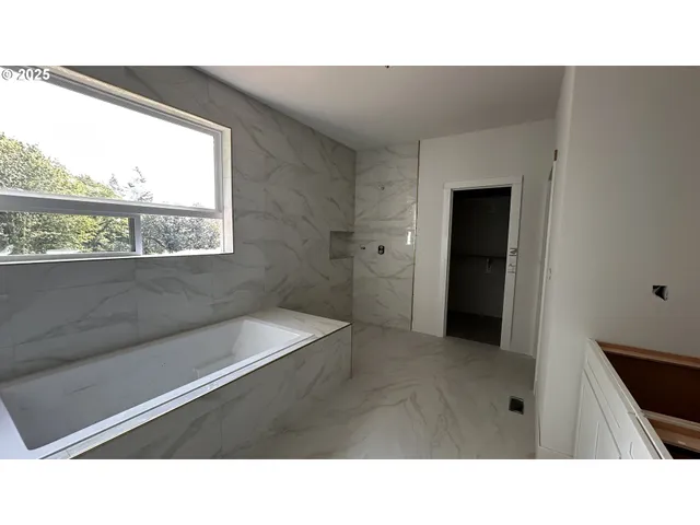 $669,000 | 18905 Crooked River Street, Unit 46, Sandy, OR 97055