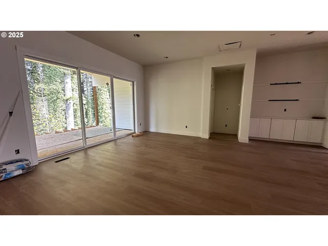 $669,000 | 18905 Crooked River Street, Unit 46, Sandy, OR 97055