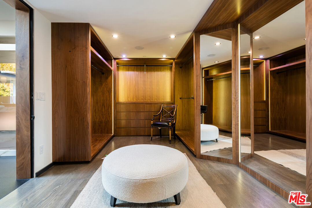 1516 North Kings Road Los Angeles, CA 90069 - Photo 21 of 45