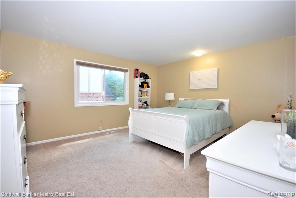 1803 Rapids Way Rochester Hills, MI 48309 - Photo 42 of 63