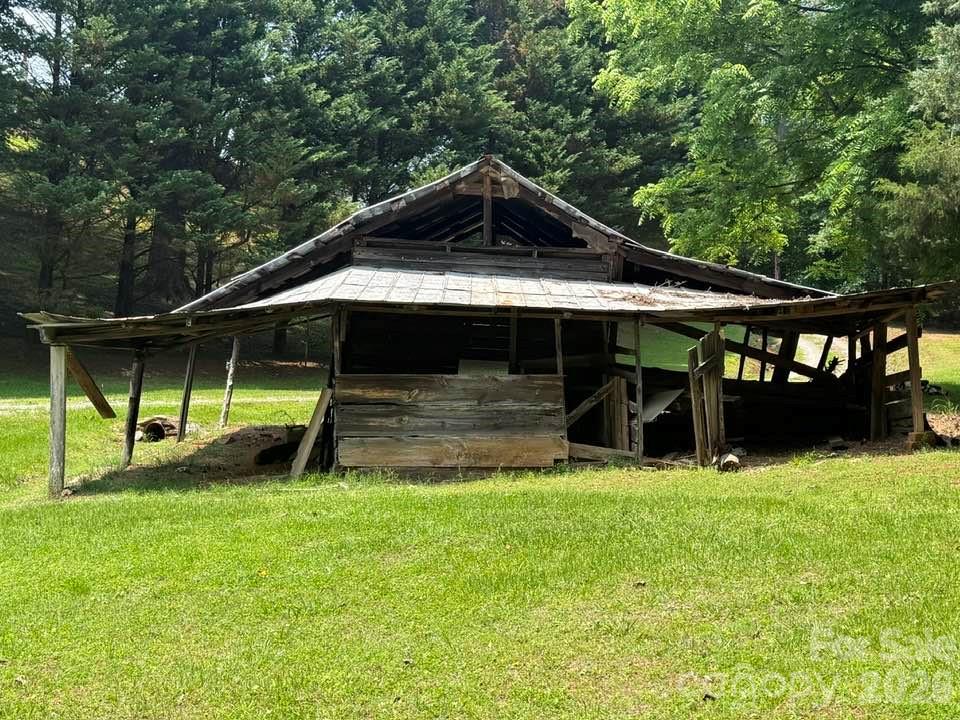650 Smith Waldrop Road Columbus, NC 28722 - Photo 18 of 27