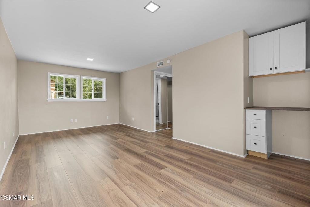 1165 McKnight Road Thousand Oaks, CA 91320 - Photo 16 of 29