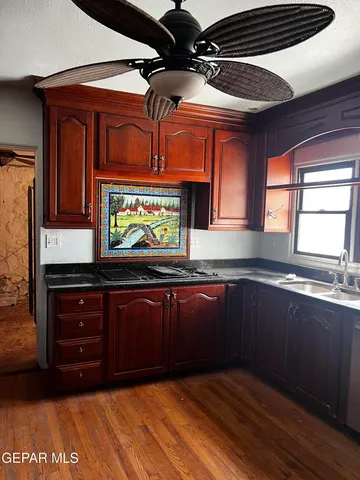 a close view of a washer and dryer