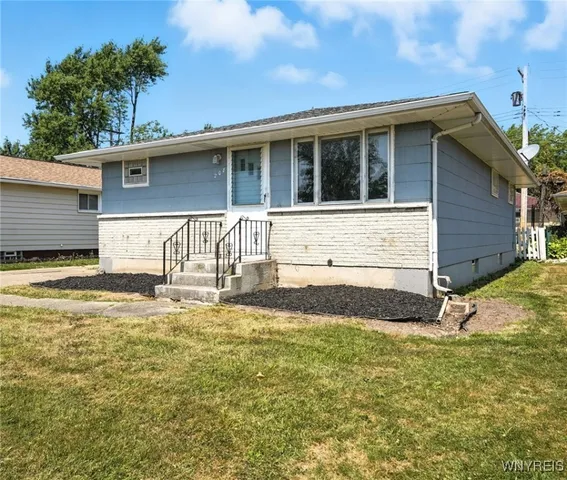 $215,000 | 208 Poinciana Parkway, Cheektowaga, NY 14225