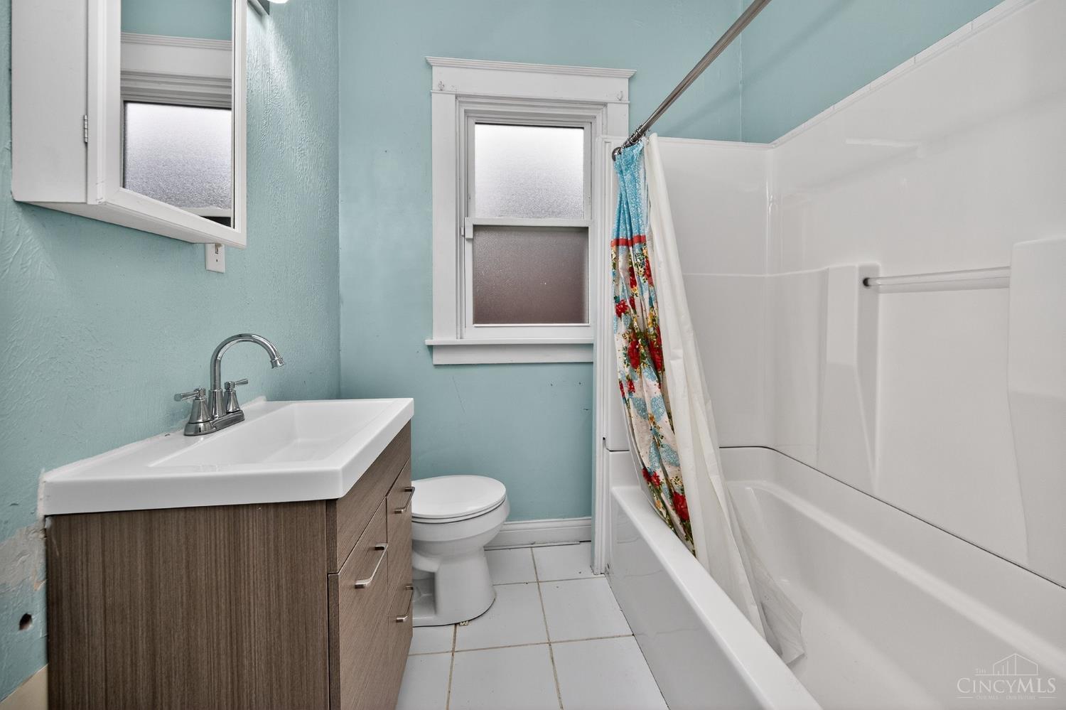 3515 Blue Rock Road Cincinnati, OH 45247 - Photo 21 of 54 Gallery Image 21