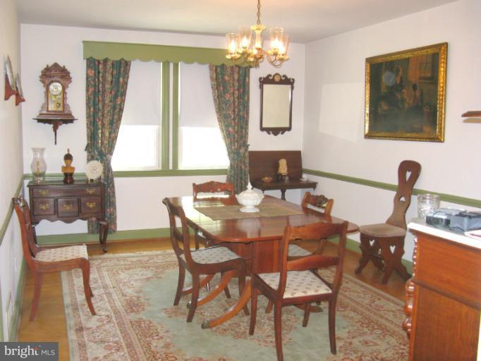 313 Lambeth Road Baltimore, MD 21228 - Photo 2 of 16 Dining Room