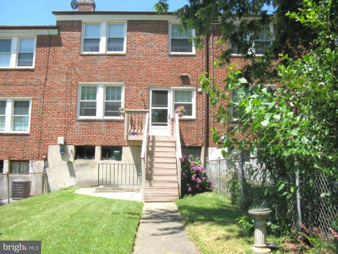 313 Lambeth Road Baltimore, MD 21228 - Photo 8 of 16 Exterior (Rear)