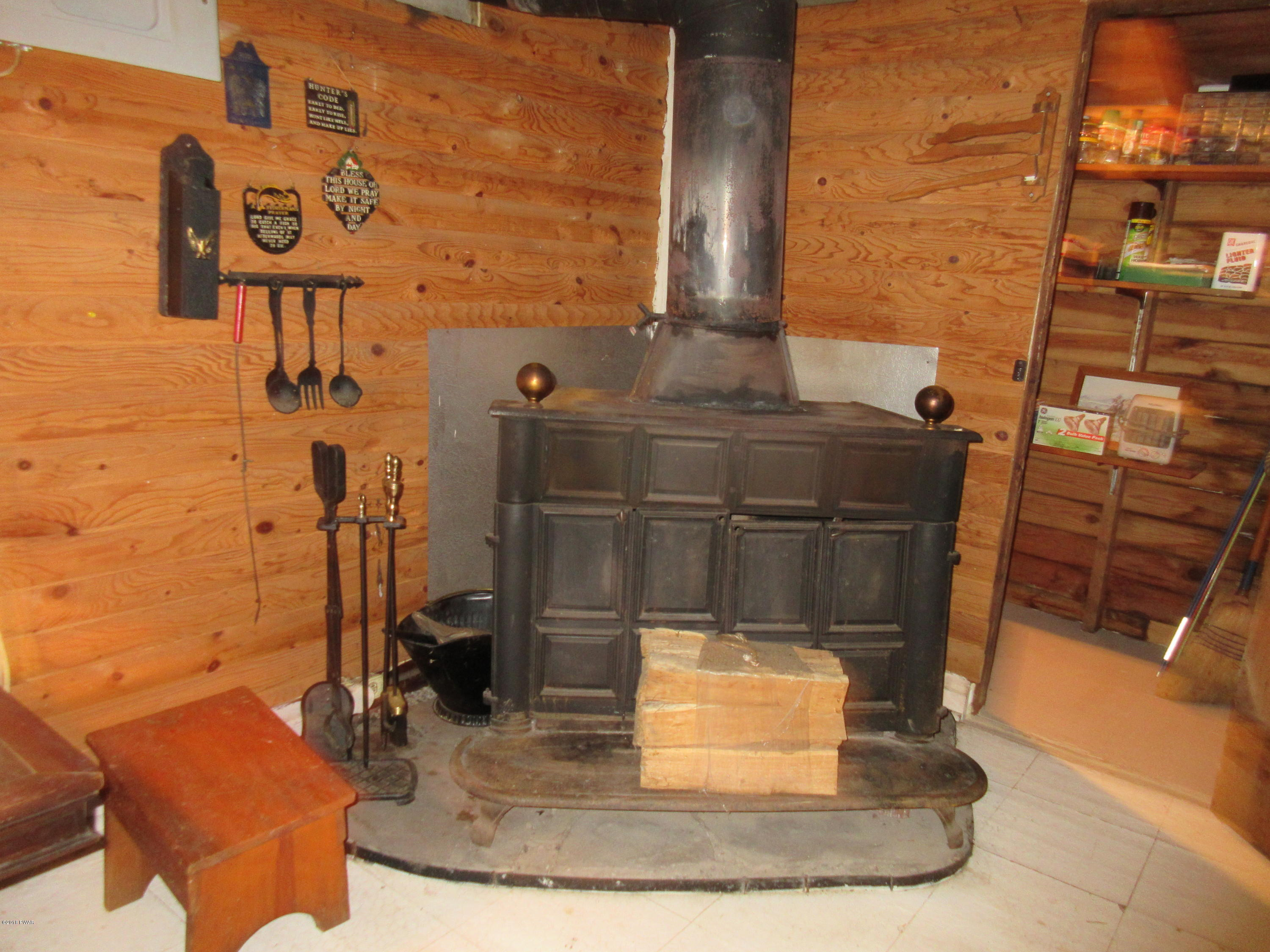 124 Old Rte 402 Dingmans Ferry, PA 18328 - Photo 20 of 33