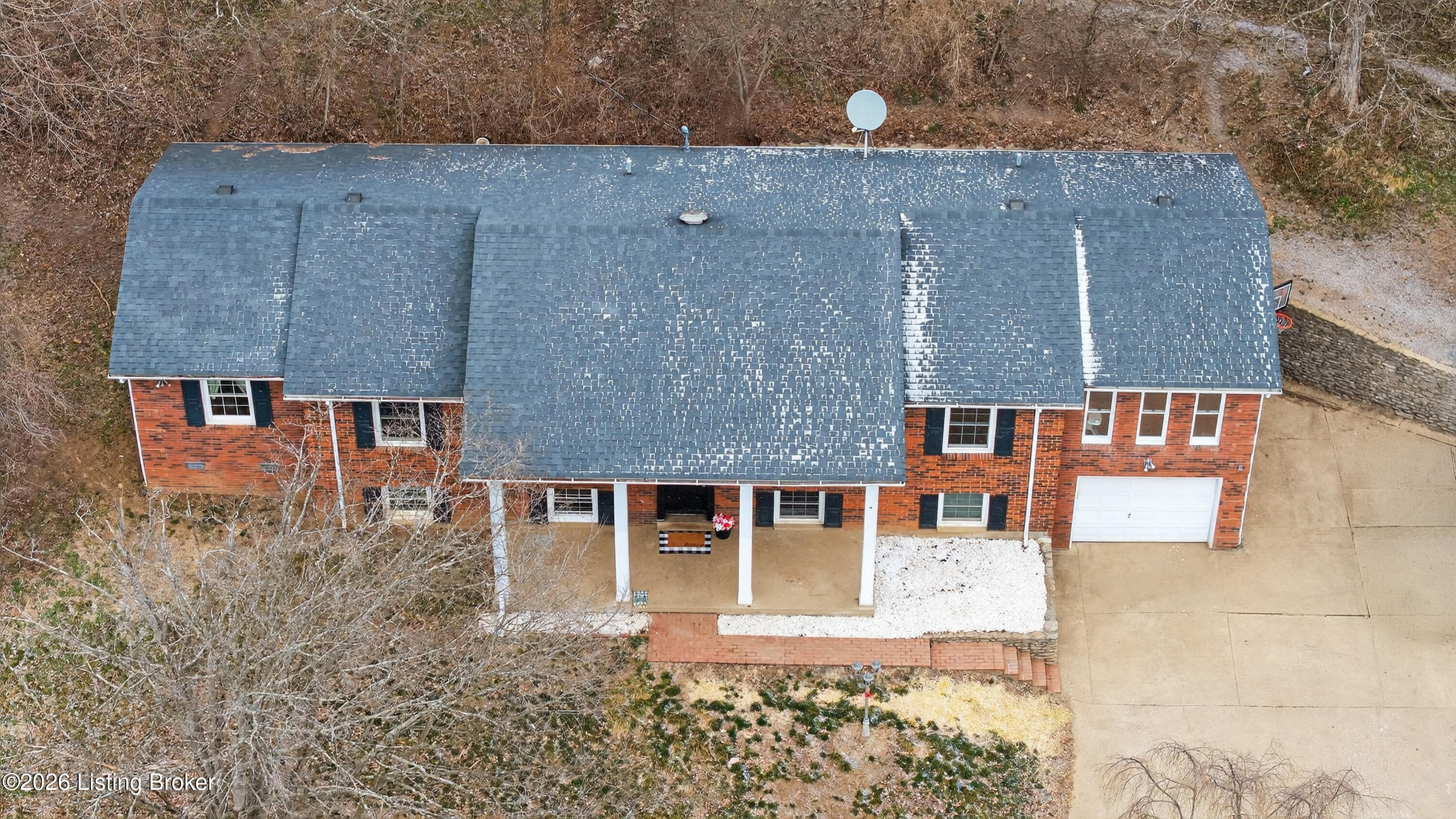 2103 Lock Road Carrollton, KY 41008 - Photo 2 of 50 DJI_20260223090933_0007_D