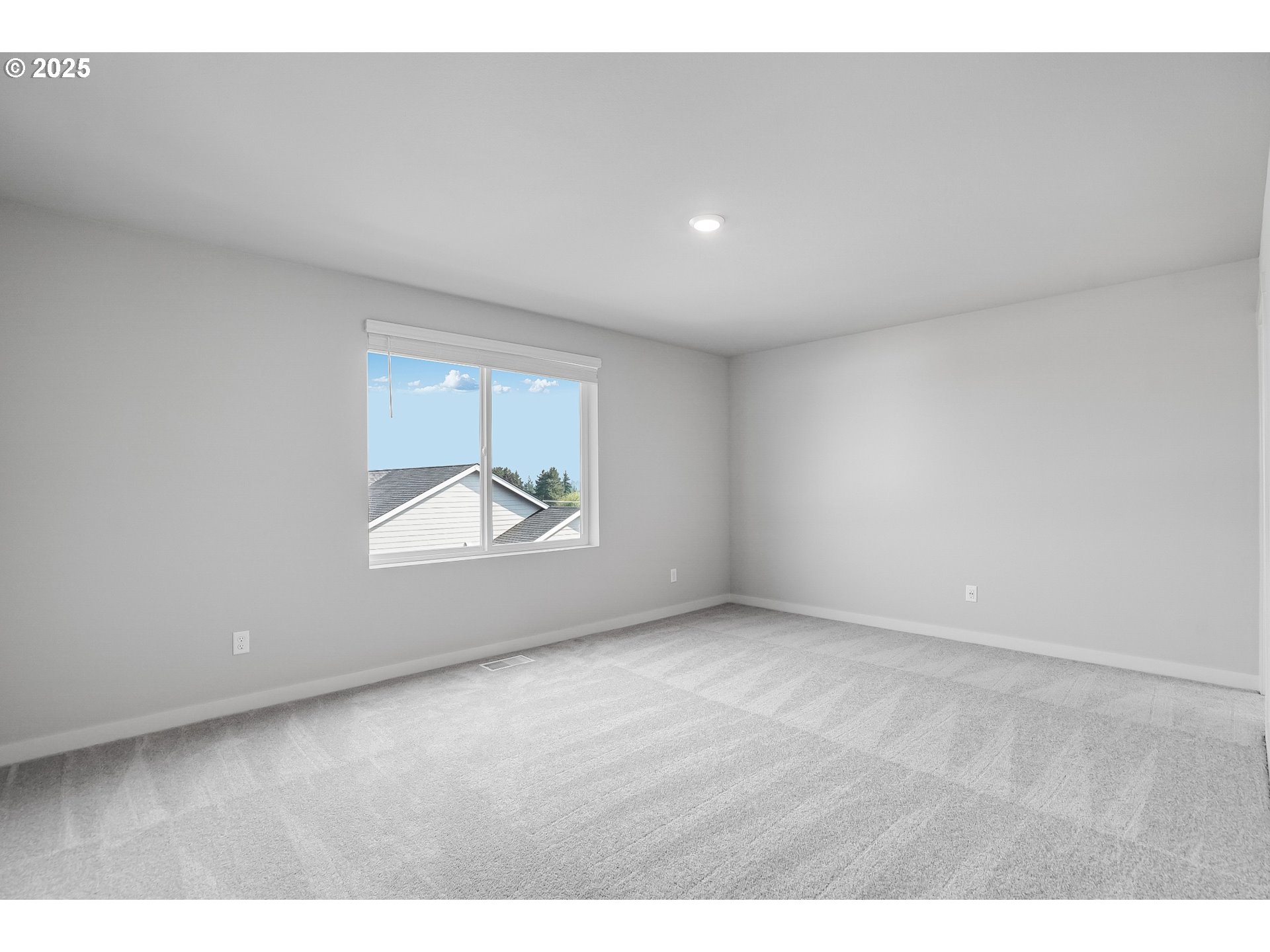 3230 Misty Lane Forest Grove, OR 97116 - Photo 24 of 33 a view of an empty room with a window