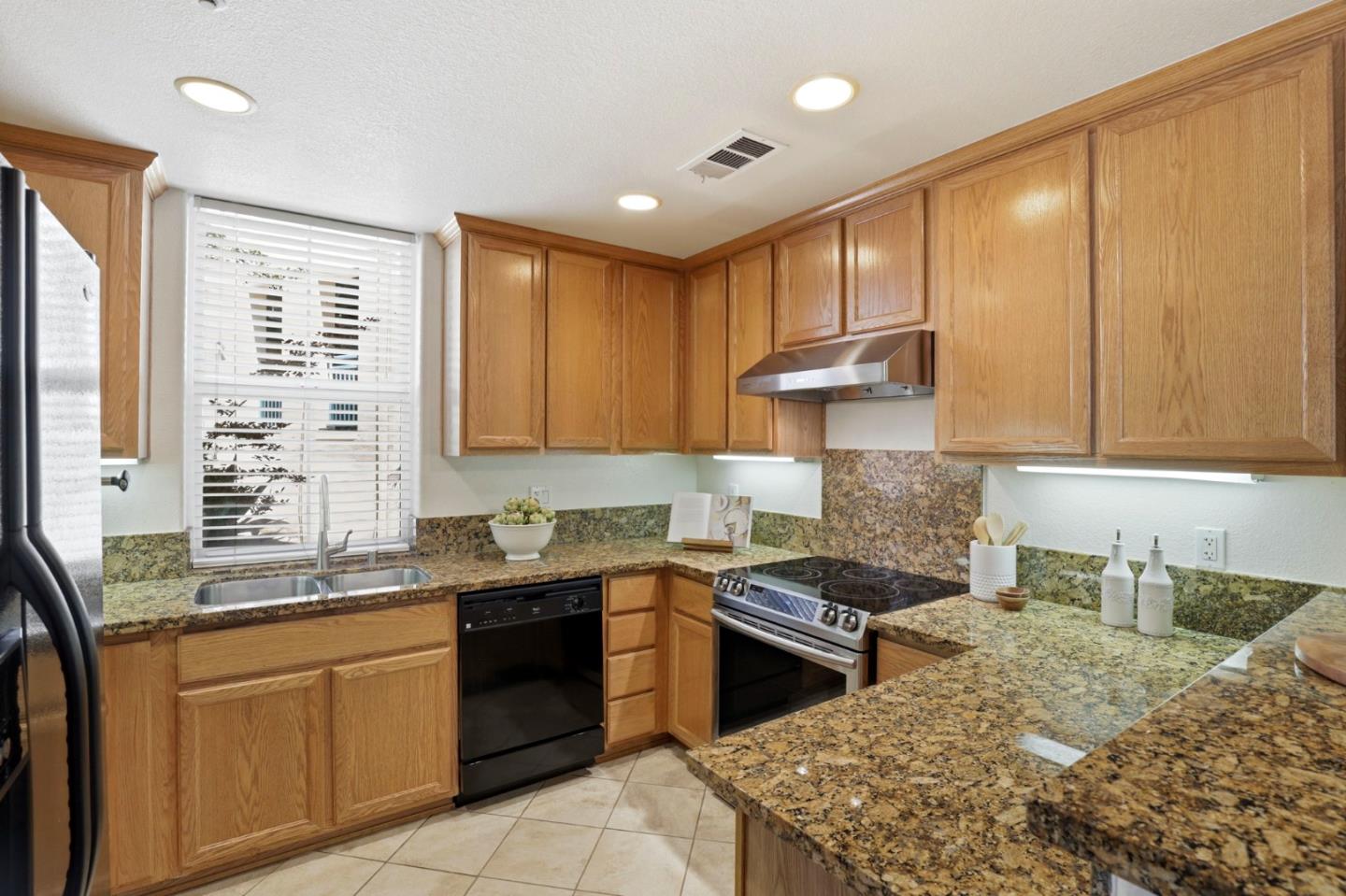 1310 Saddle Rack Street, Unit 250 San Jose, CA 95126 - Photo 12 of 34