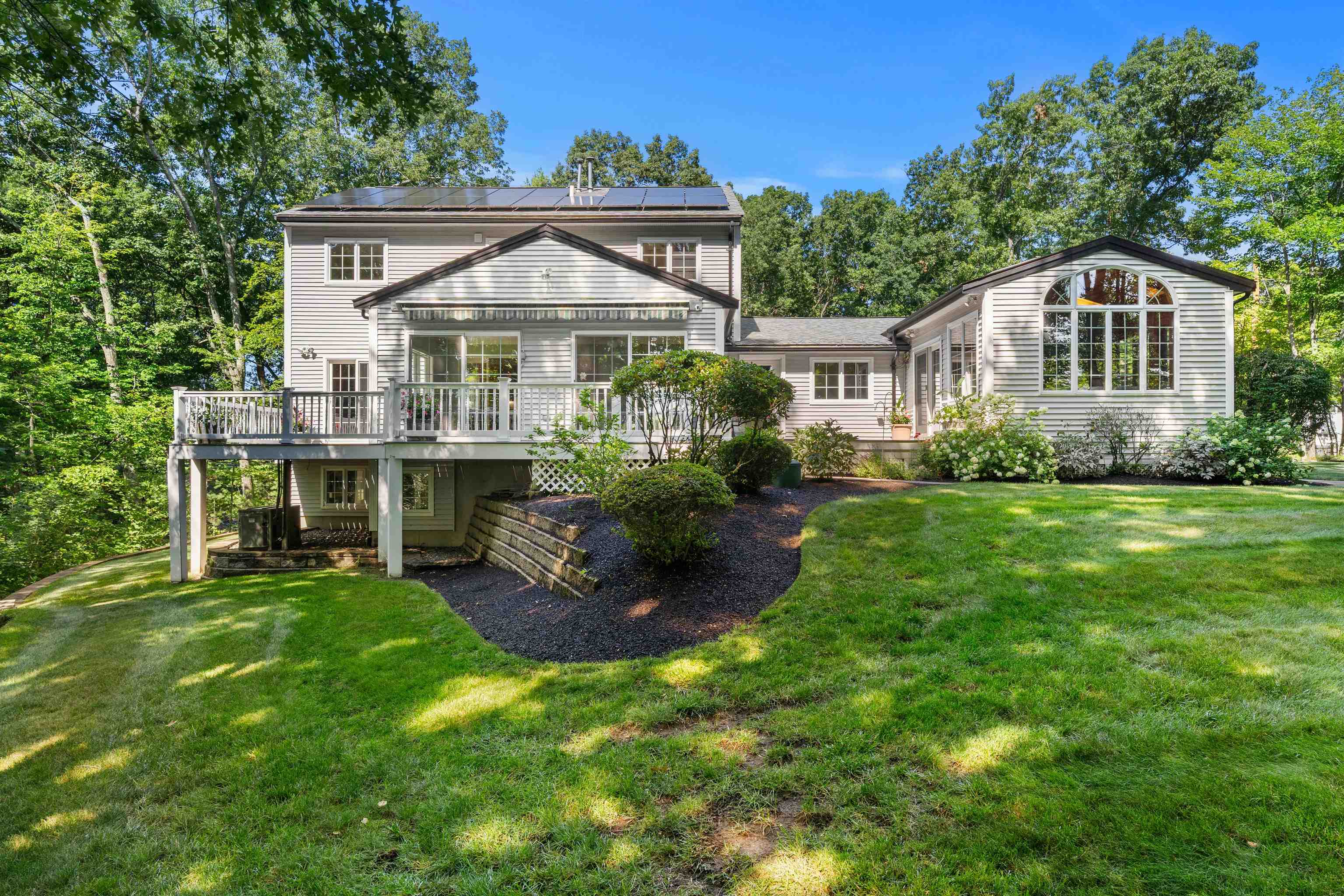20 Hadley Road Merrimack, NH 03054 - Photo 5 of 58 Gallery Image 5