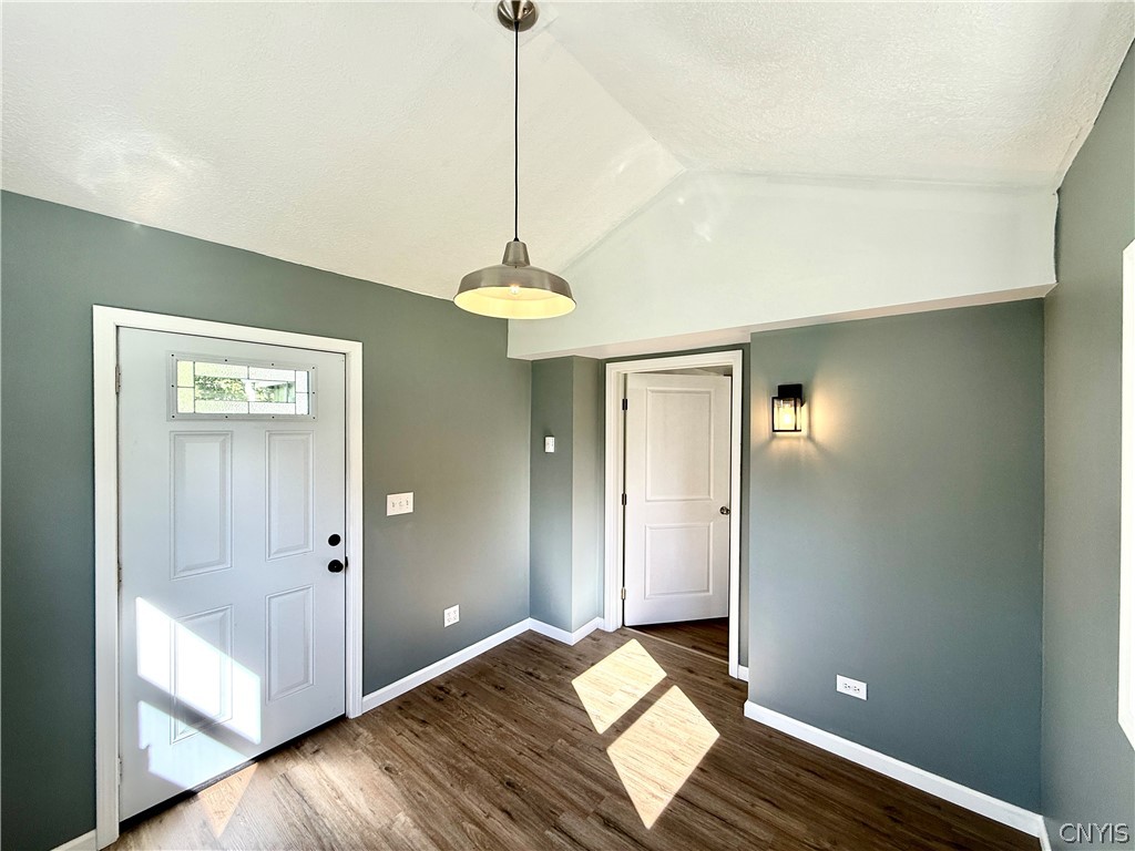 348 Rainbow Shores Road Pulaski, NY 13142 - Photo 6 of 47 Gallery Image 6