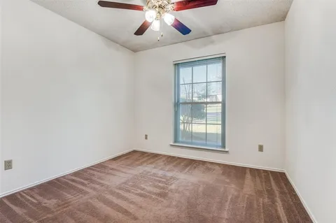 $320,000 | 317 North Beltwoods Drive, DeSoto, TX 75115