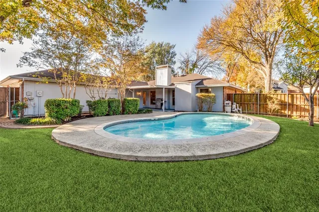 a view of outdoor space yard and house