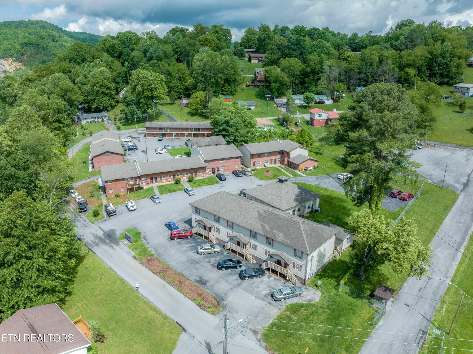 21-web-or-mls-80_Jones_Rd_(2)