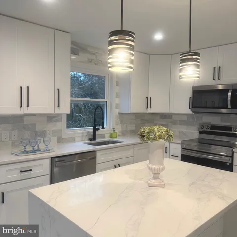 $859,000 | 1002 Potomac Drive, Stafford, VA 22554