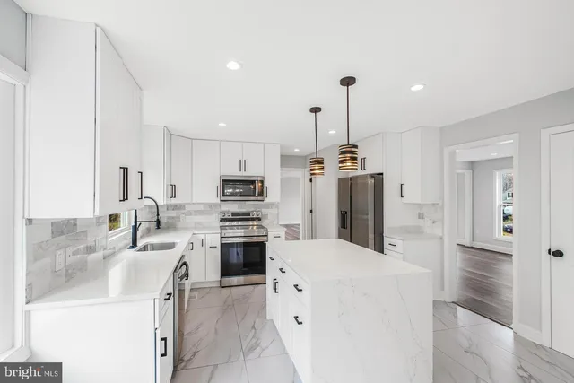 $859,000 | 1002 Potomac Drive, Stafford, VA 22554