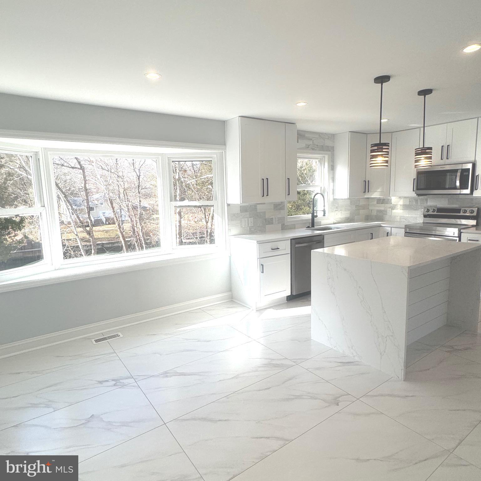 1002 Potomac Drive Stafford, VA 22554 - Photo 9 of 99