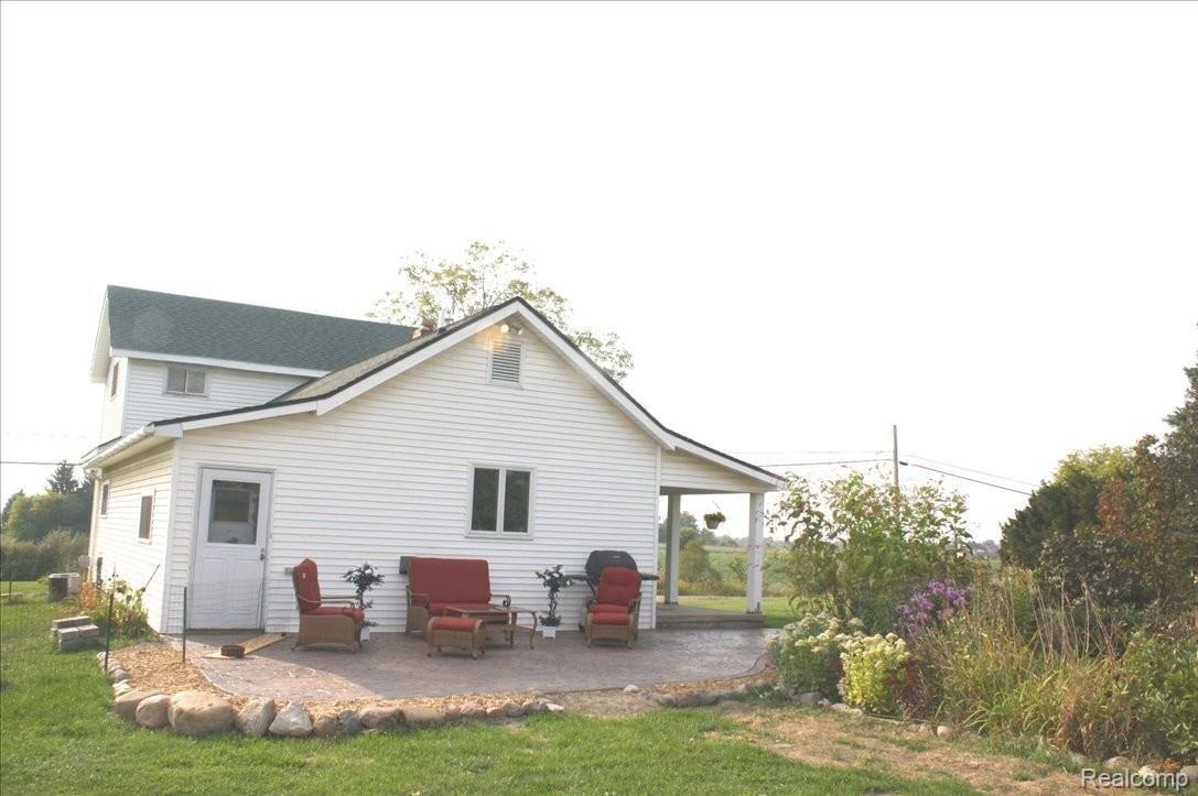 3105 Atlas Road Davison, MI 48423 - Photo 2 of 13 3105 Atlas Rd. 010