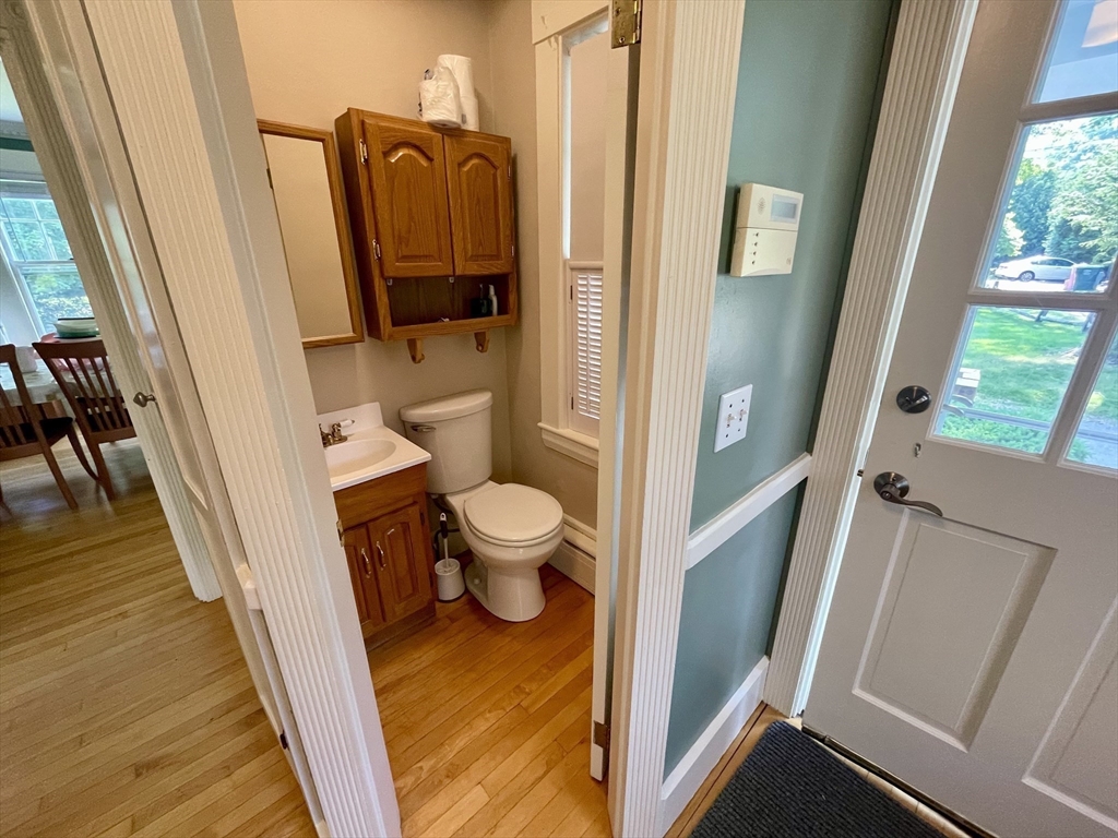 273 Main Street Wayland, MA 01778 - Photo 16 of 33