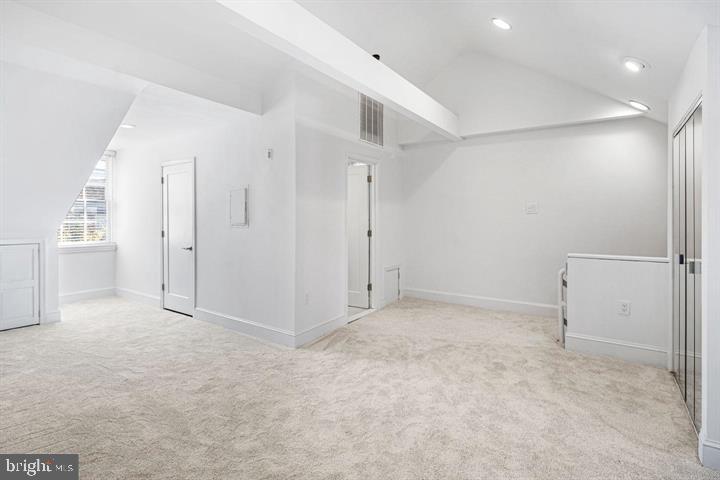 306 South 10th Street, Unit D Philadelphia, PA 19107 - Photo 17 of 35