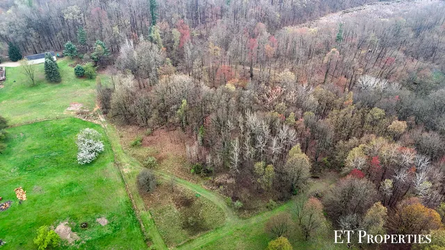 $469,900 | 14255 Myers Lake Avenue Northeast, Cedar Springs, MI 49319