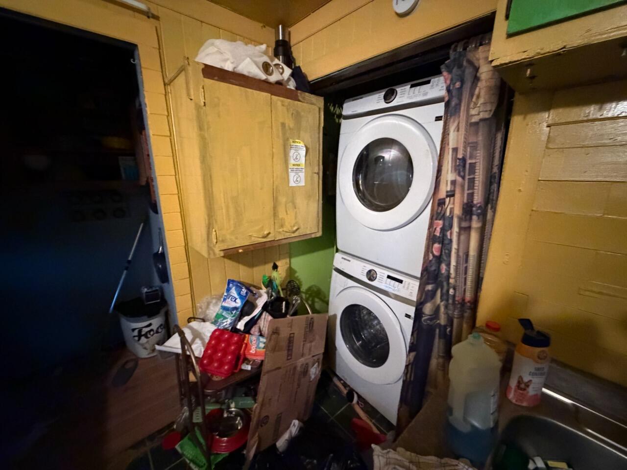 259 South Ivanhoe Road Kingsford Heights, IN 46346 - Photo 19 of 22 a utility room with dryer and washer
