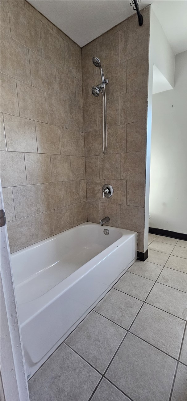 358 Weeden Street Pawtucket, RI 02860 - Photo 5 of 12