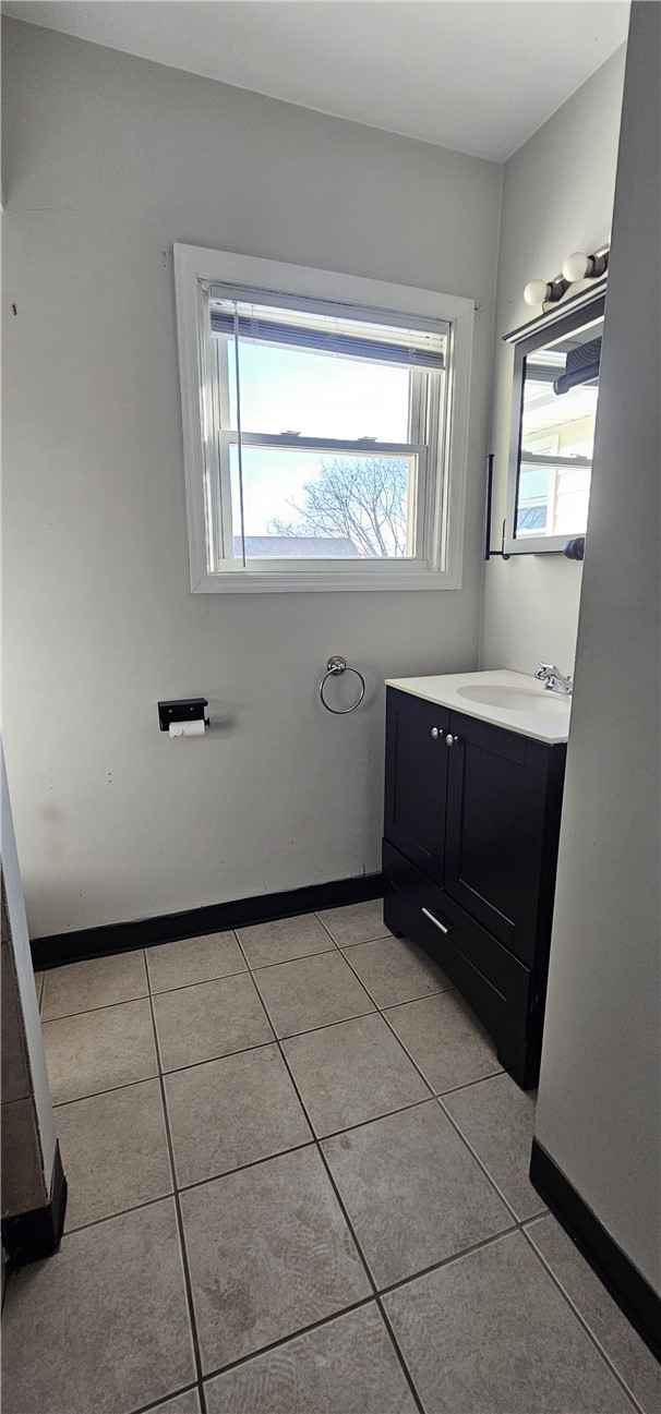 358 Weeden Street Pawtucket, RI 02860 - Photo 6 of 12