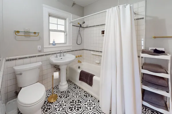 $748,000 | 422 Second Street, Yuba City, CA 95991