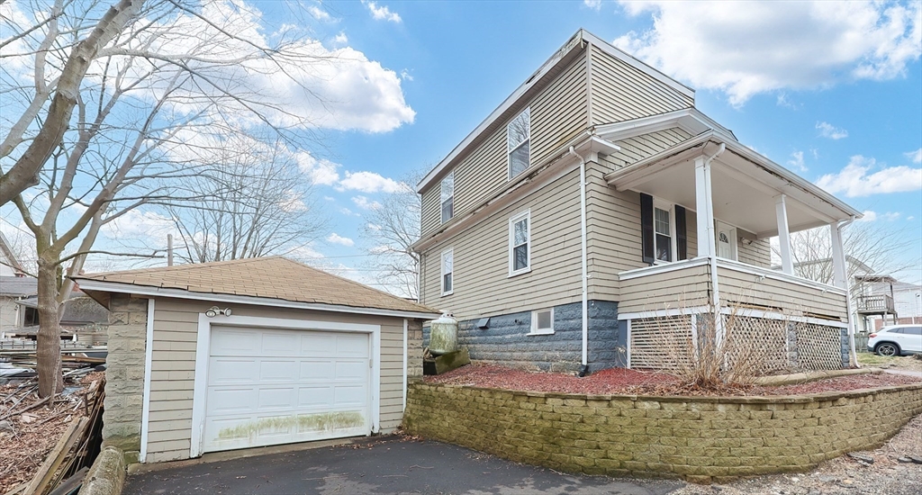150 Garden Street Bellingham, MA 02019 - Photo 3 of 31
