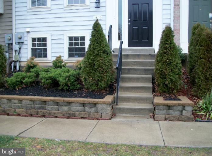 1509 Rambling Way South Frederick, MD 21701 - Photo 14 of 21 Landscaping in front