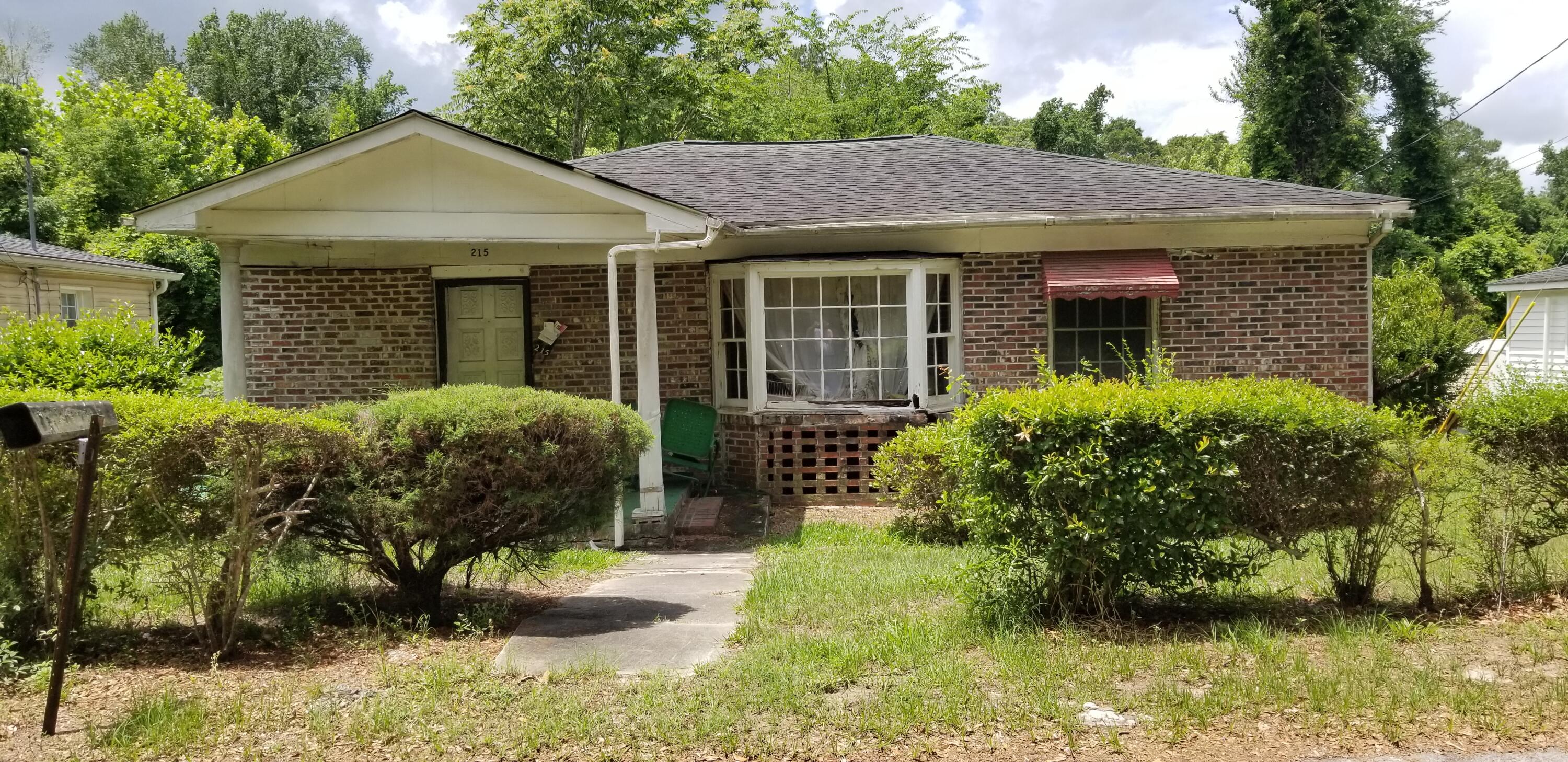215 Colleton Loop Walterboro, SC 29488 - Photo 9 of 11 20260527_125456