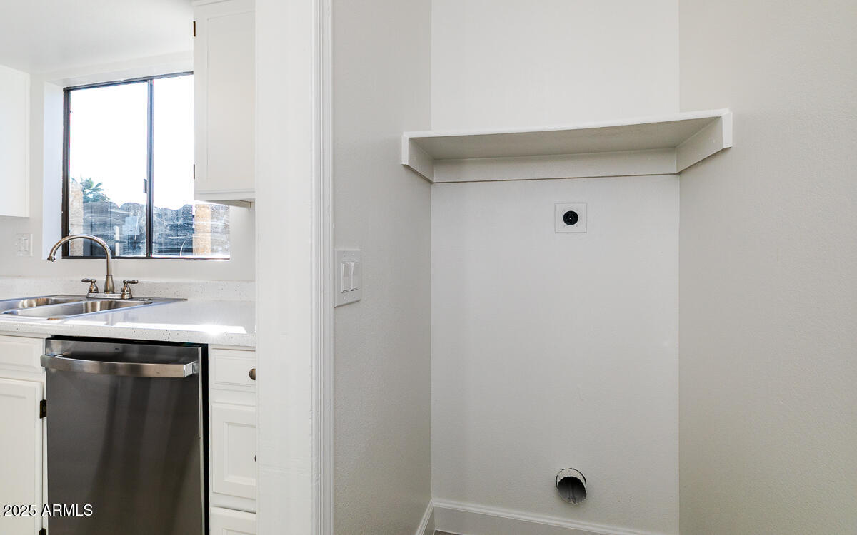 1519 West Mission Drive Chandler, AZ 85224 - Photo 15 of 39 1519 W Missio n Dr-14