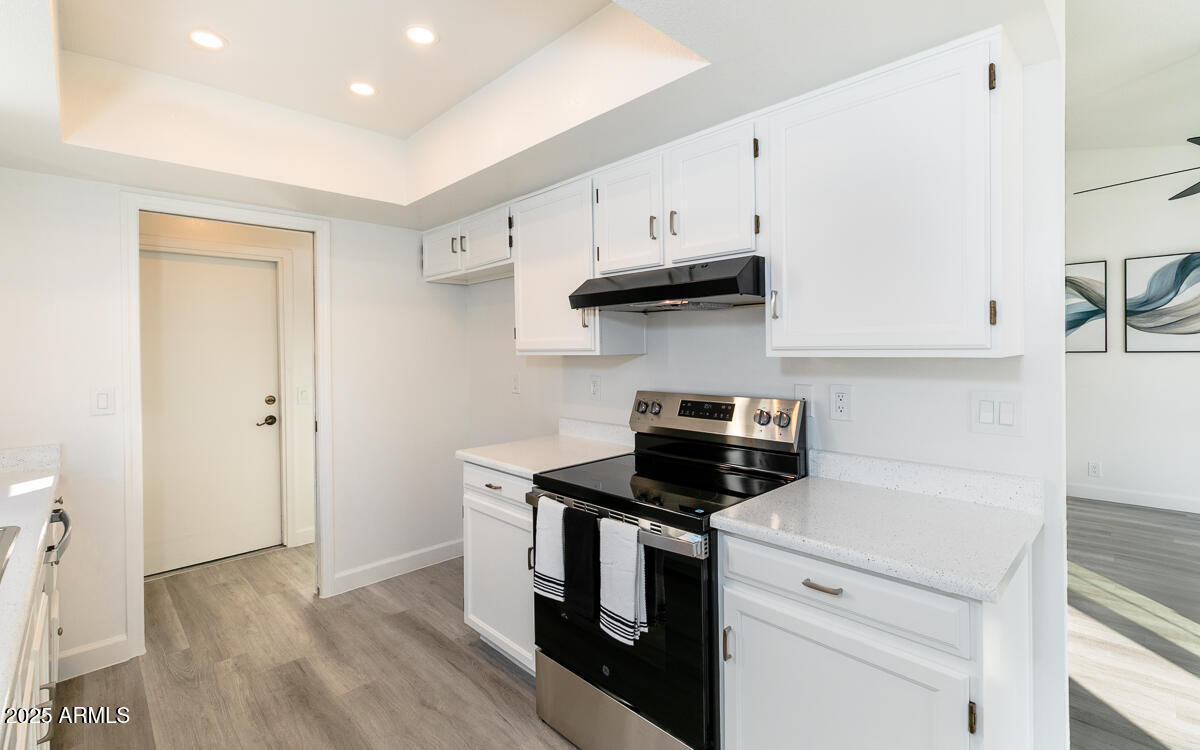 1519 West Mission Drive Chandler, AZ 85224 - Photo 10 of 39 1519 W Missio n Dr-12