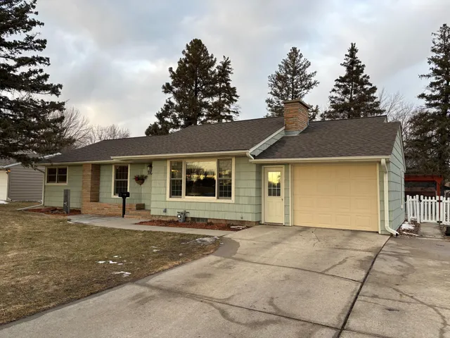 $294,500 | 310 Worthmore Street, Worthington, MN 56187