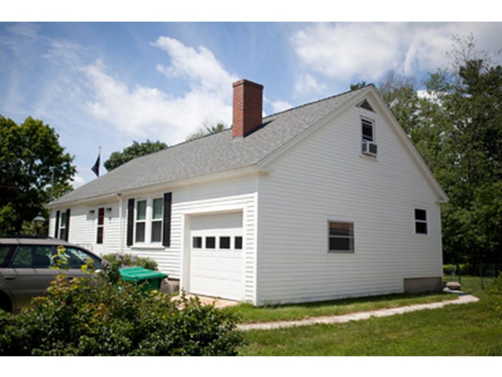 55 Harding Street Rochester, NH 03867 - Photo 2 of 23