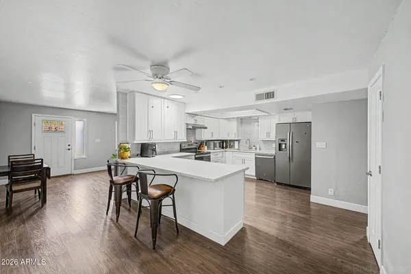 $370,000 | 332 North Dobson Road, Unit 22, Mesa, AZ 85201